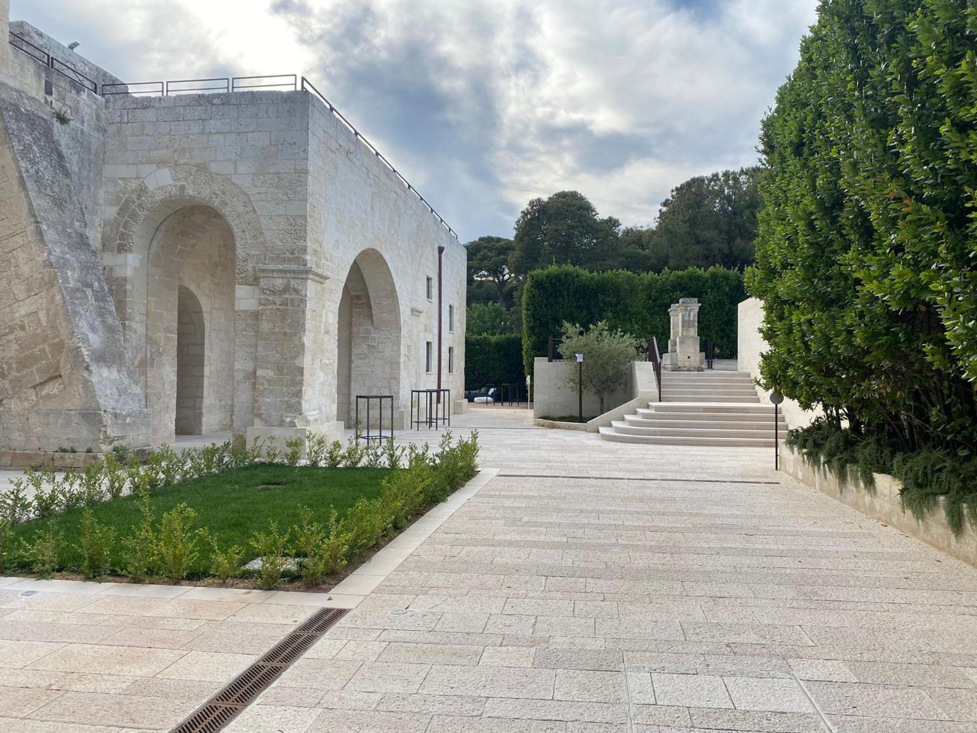 Chiostro Dei Domenicani - Dimora Storica Lecce Luaran gambar