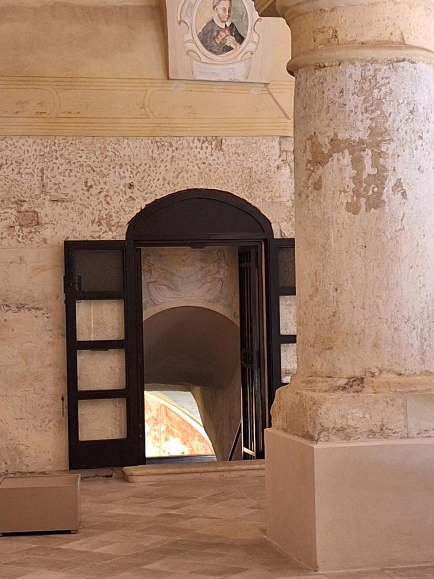 Chiostro Dei Domenicani - Dimora Storica Lecce Luaran gambar