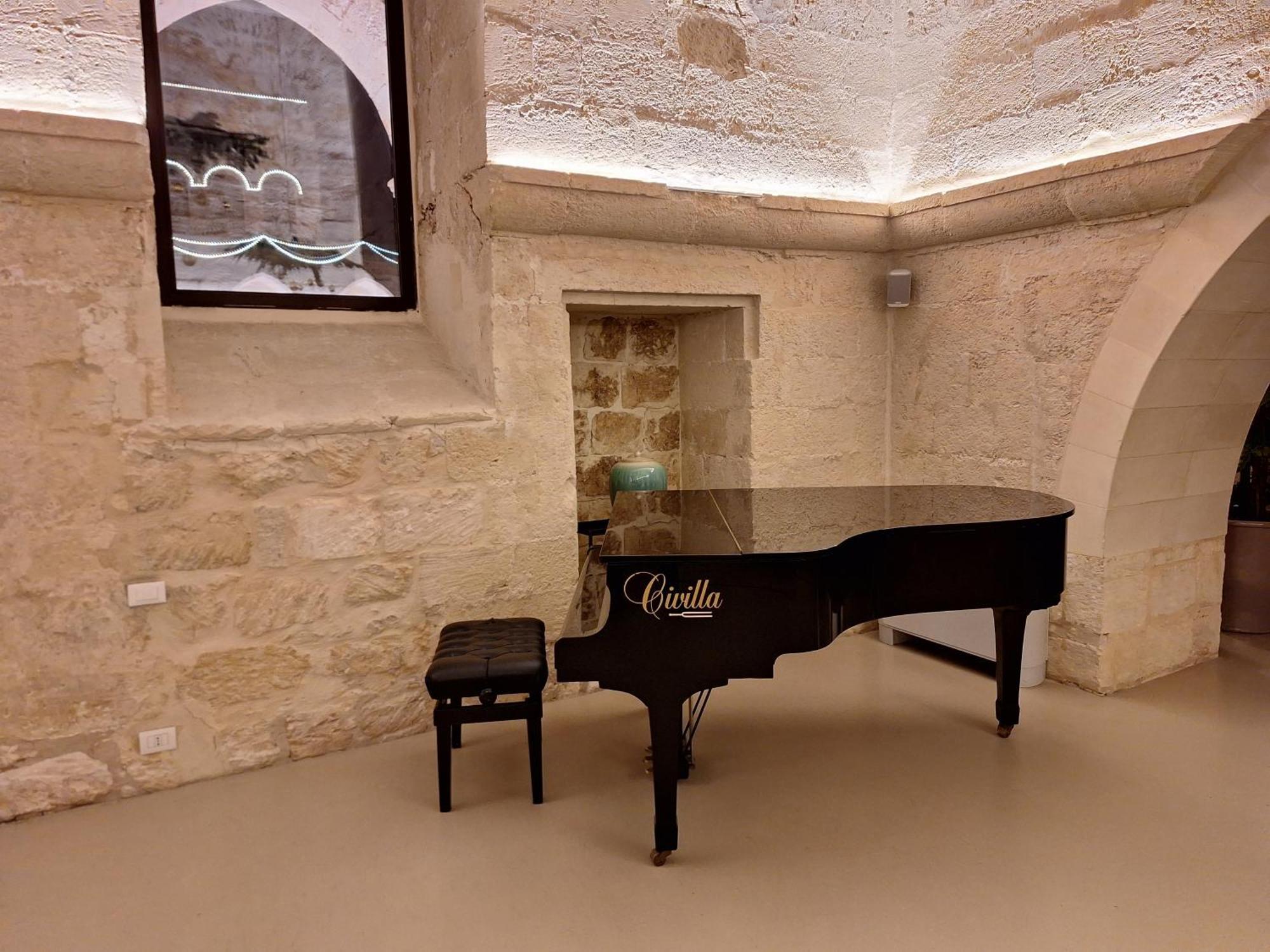 Chiostro Dei Domenicani - Dimora Storica Lecce Luaran gambar